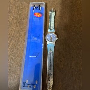 METROPOLITAN MUSEUM OF ART New York NYC Statue Of Liberty MMA Works Lights Up